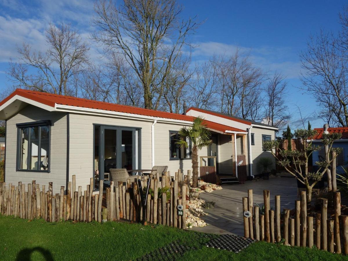 Chalet Sea Rocks With View And Garden Goedereede Экстерьер фото